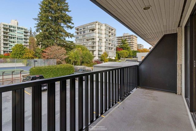 1459-clyde-avenue-ambleside-west-vancouver-22 at 1459 Clyde Avenue, Ambleside, West Vancouver
