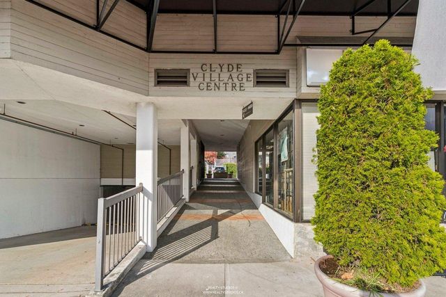 1459-clyde-avenue-ambleside-west-vancouver-32 at 1459 Clyde Avenue, Ambleside, West Vancouver