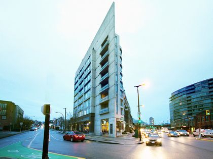 01 at 2055 Yukon Street, Olympic Village, Vancouver West