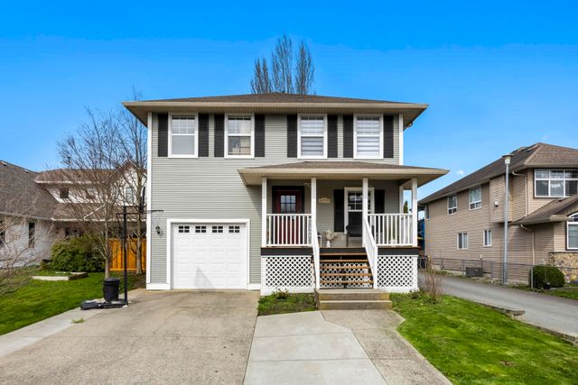 34795-1st-avenue-poplar-abbotsford-01 at 34795 1st Avenue, Poplar, Abbotsford