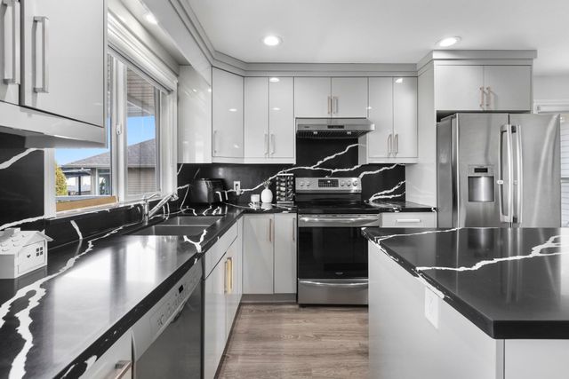 34795-1st-avenue-poplar-abbotsford-14 at 34795 1st Avenue, Poplar, Abbotsford