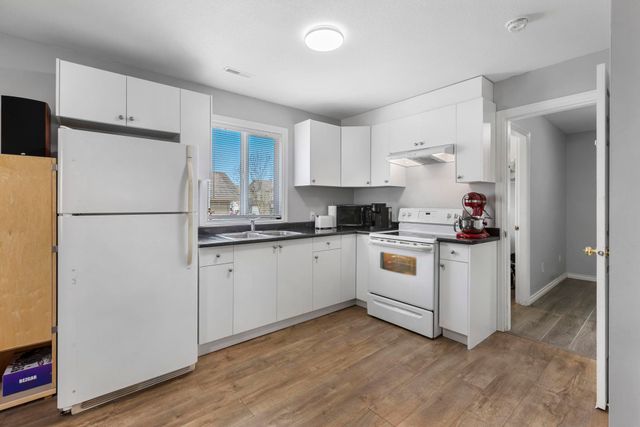 34795-1st-avenue-poplar-abbotsford-27 at 34795 1st Avenue, Poplar, Abbotsford