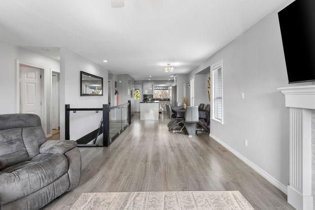 34795-1st-avenue-poplar-abbotsford-36 at 34795 1st Avenue, Poplar, Abbotsford