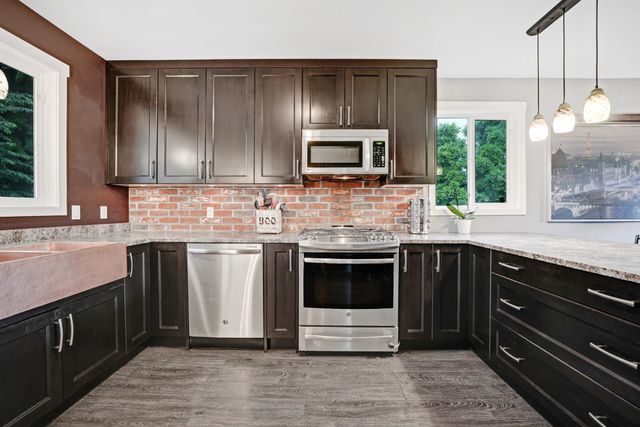 32921-6-avenue-mission-bc-mission-01 at 32921 6 Avenue, Mission BC, Mission