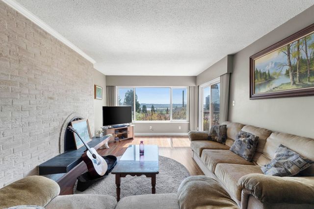 945-delestre-avenue-maillardville-coquitlam-03 at 945 Delestre Avenue, Maillardville, Coquitlam