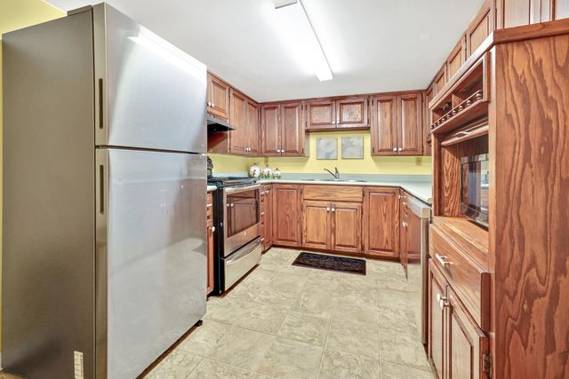 24240-113-avenue-cottonwood-mr-maple-ridge-31 at 24240 113 Avenue, Cottonwood MR, Maple Ridge