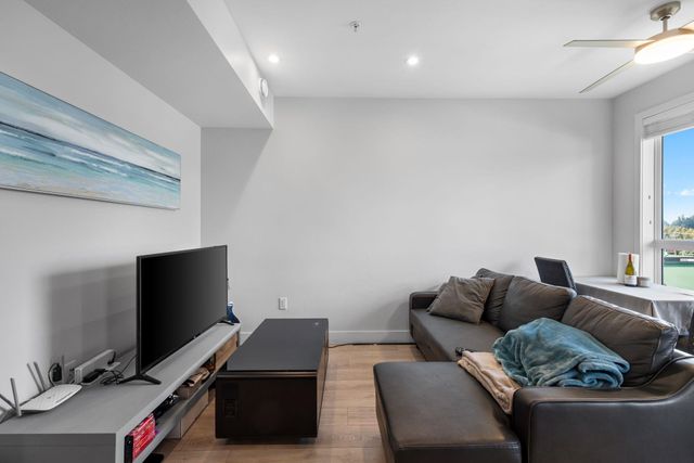 1516-mccallum-road-poplar-abbotsford-04 at 501 - 1516 Mccallum Road, Poplar, Abbotsford