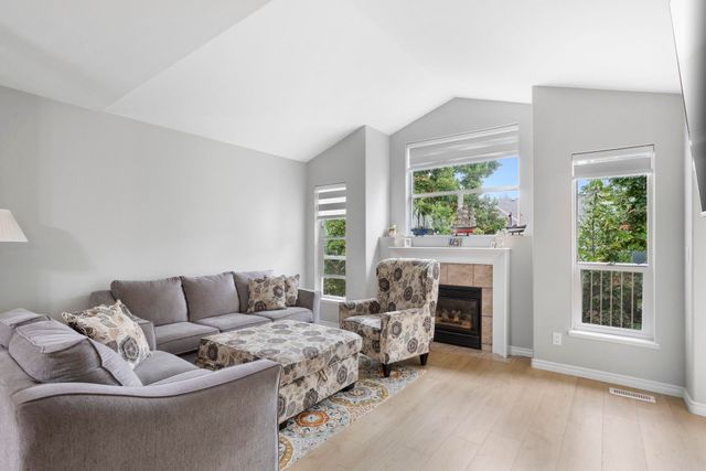 2525-yale-court-abbotsford-east-abbotsford-06 at 32 - 2525 Yale Court, Abbotsford East, Abbotsford