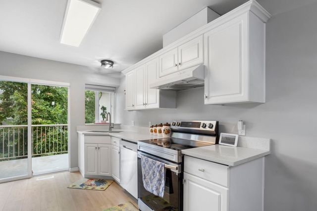 2525-yale-court-abbotsford-east-abbotsford-16 at 32 - 2525 Yale Court, Abbotsford East, Abbotsford