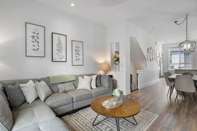 2838-livingstone-avenue-abbotsford-west-abbotsford-03 at 40 - 2838 Livingstone Avenue, Abbotsford West, Abbotsford