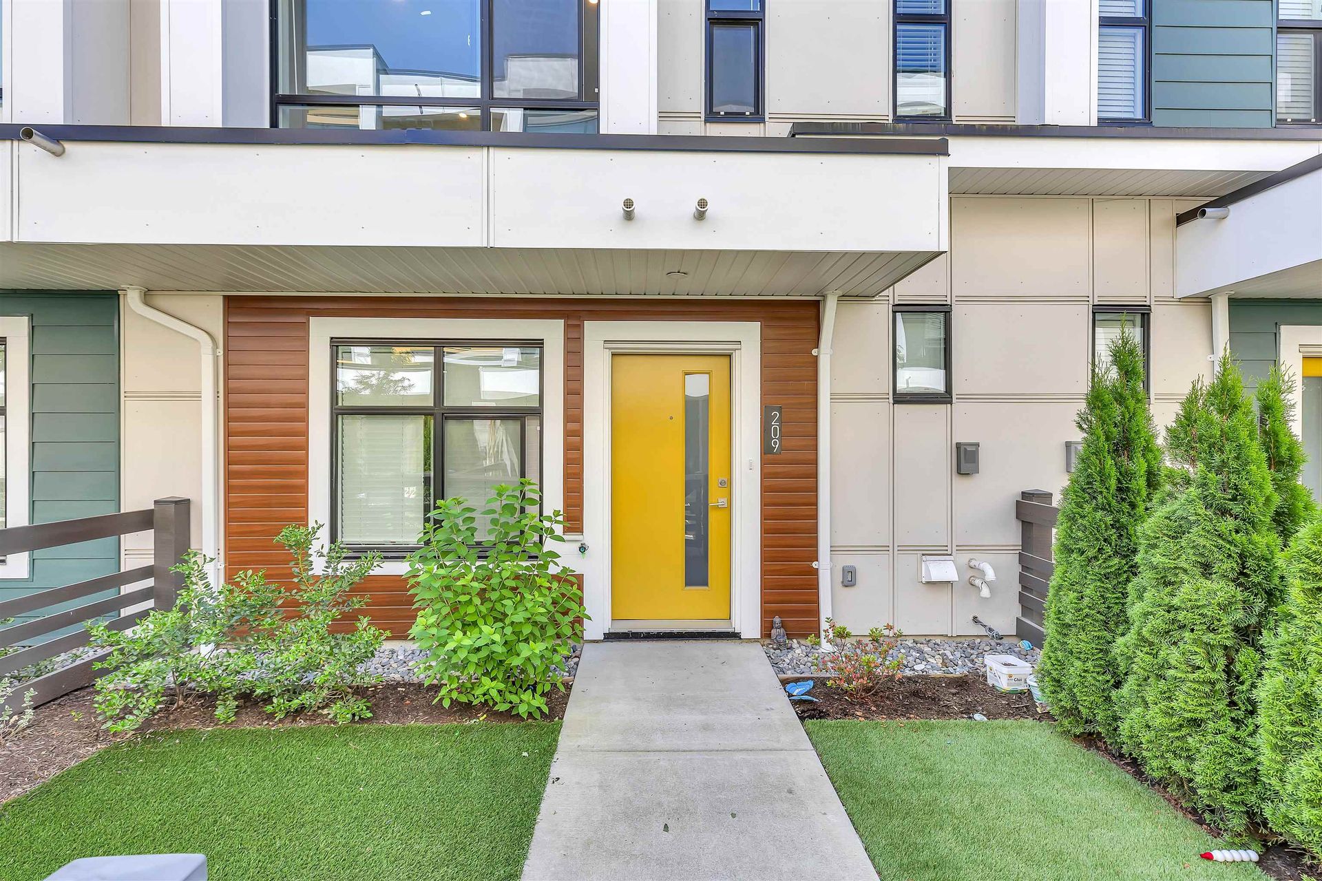 209 - 46150 Thomas Road, Vedder Crossing, Sardis photo number 1