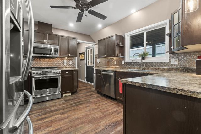 1752-cedar-place-agassiz-agassiz-14 at 1752 Cedar Place, Agassiz