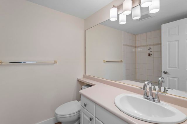 3172-gladwin-road-central-abbotsford-abbotsford-20 at 201 - 3172 Gladwin Road, Central Abbotsford, Abbotsford