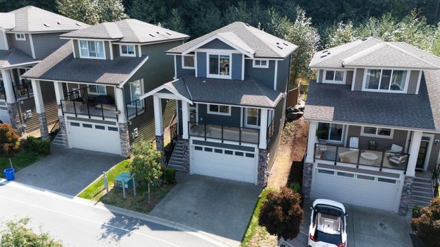 50634-ledgestone-place-eastern-hillsides-chilliwack-02 at 18 - 50634 Ledgestone Place, Eastern Hillsides, Chilliwack