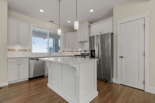 50634-ledgestone-place-eastern-hillsides-chilliwack-05 at 18 - 50634 Ledgestone Place, Eastern Hillsides, Chilliwack