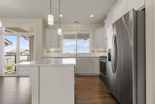 50634-ledgestone-place-eastern-hillsides-chilliwack-07 at 18 - 50634 Ledgestone Place, Eastern Hillsides, Chilliwack