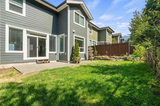 50634-ledgestone-place-eastern-hillsides-chilliwack-32 at 18 - 50634 Ledgestone Place, Eastern Hillsides, Chilliwack