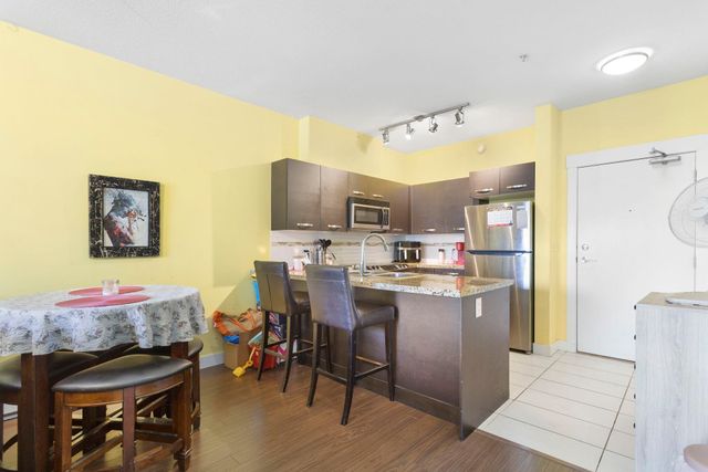 33539-holland-avenue-central-abbotsford-abbotsford-06 at 203 - 33539 Holland Avenue, Central Abbotsford, Abbotsford