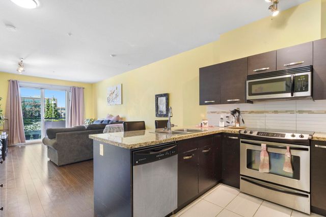 33539-holland-avenue-central-abbotsford-abbotsford-08 at 203 - 33539 Holland Avenue, Central Abbotsford, Abbotsford