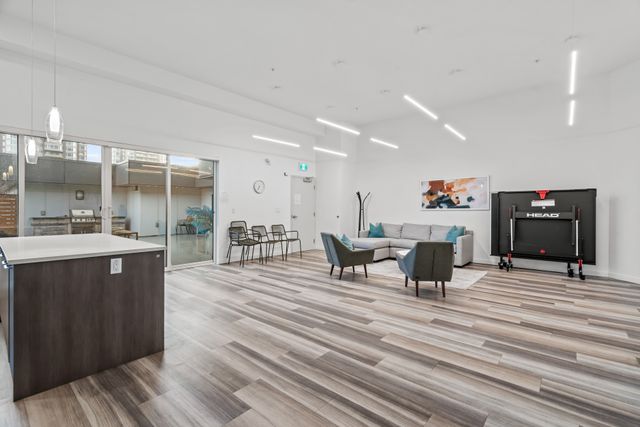 mls-13 at 502 - 3182 Gladwin Road, Central Abbotsford, Abbotsford