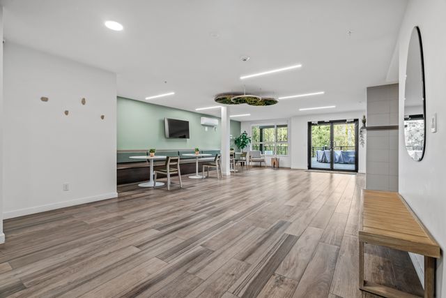 mls-5 at 502 - 3182 Gladwin Road, Central Abbotsford, Abbotsford