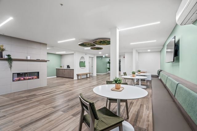 mls-6 at 502 - 3182 Gladwin Road, Central Abbotsford, Abbotsford