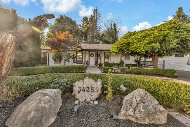 34359-laburnum-avenue-abbotsford-east-abbotsford-04 at 34359 Laburnum Avenue, Abbotsford East, Abbotsford