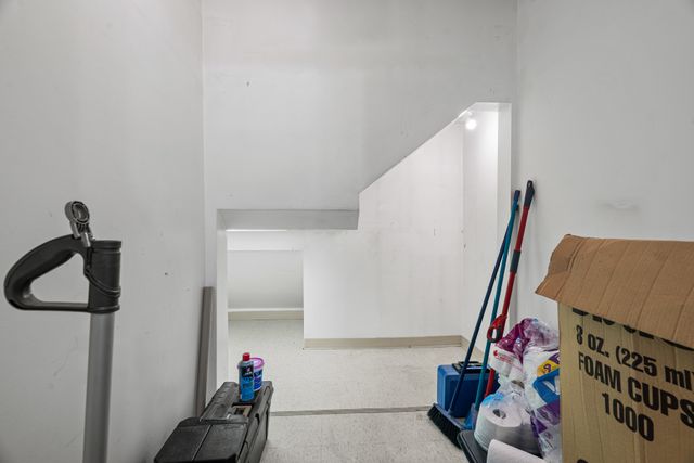 mls-21 at 1012 - 34909 Old Yale Road, Abbotsford East, Abbotsford