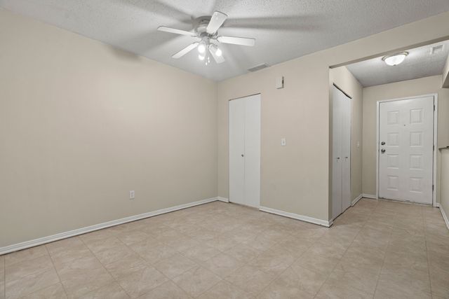 mls-7 at 1012 - 34909 Old Yale Road, Abbotsford East, Abbotsford