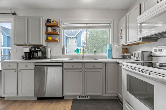 5904-vedder-road-vedder-crossing-sardis-07 at 38 - 5904 Vedder Road, Vedder Crossing, Sardis