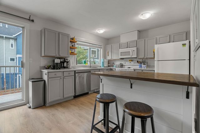 5904-vedder-road-vedder-crossing-sardis-08 at 38 - 5904 Vedder Road, Vedder Crossing, Sardis