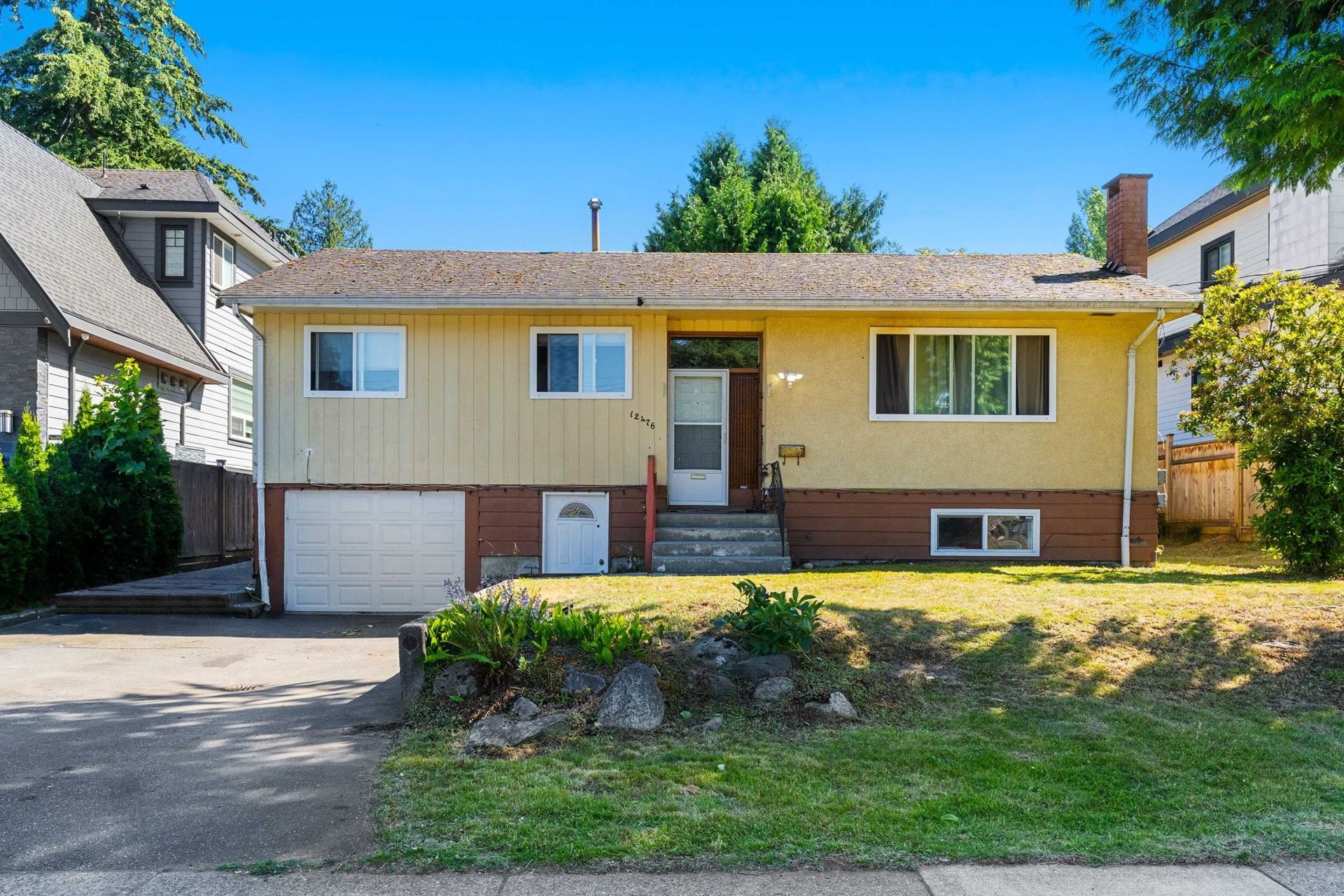 12476 99 Avenue, Cedar Hills, North Surrey photo number 1