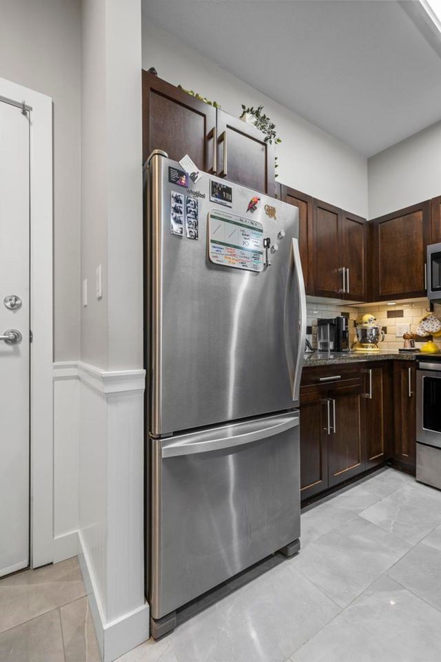 2353-marpole-avenue-central-pt-coquitlam-port-coquitlam-15 at 215 - 2353 Marpole Avenue, Central Pt Coquitlam, Port Coquitlam