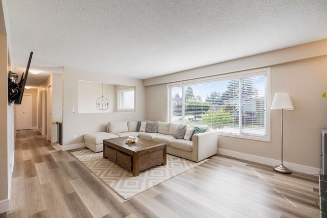 19309-117b-avenue-south-meadows-pitt-meadows-14 at 19309 117b Avenue, South Meadows, Pitt Meadows