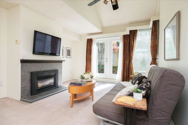 230-w-15th-street-central-lonsdale-north-vancouver-02 at 5 - 230 W 15th Street, Central Lonsdale, North Vancouver