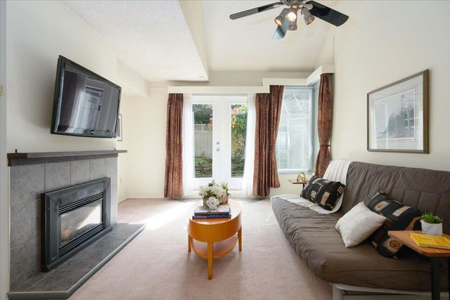 230-w-15th-street-central-lonsdale-north-vancouver-03 at 5 - 230 W 15th Street, Central Lonsdale, North Vancouver