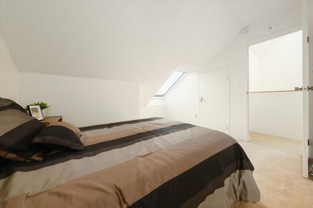 230-w-15th-street-central-lonsdale-north-vancouver-18 at 5 - 230 W 15th Street, Central Lonsdale, North Vancouver