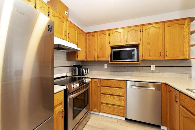 19270-119-avenue-central-meadows-pitt-meadows-10 at 9 - 19270 119 Avenue, Central Meadows, Pitt Meadows