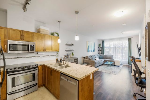 11950-harris-road-central-meadows-pitt-meadows-16 at 404 - 11950 Harris Road, Central Meadows, Pitt Meadows