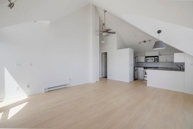 208a6395-copy at 404 - 1570 Prairie Avenue, Glenwood PQ, Port Coquitlam