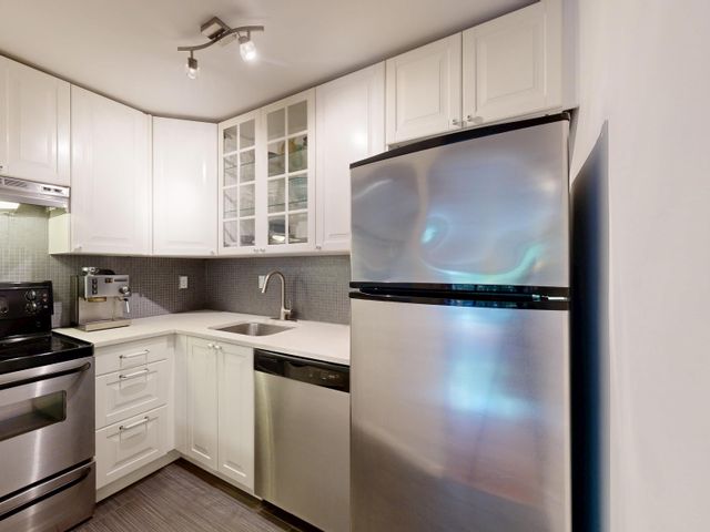 2173-w-6th-avenue-kitsilano-vancouver-west-04 at 208 - 2173 W 6th Avenue, Kitsilano, Vancouver West