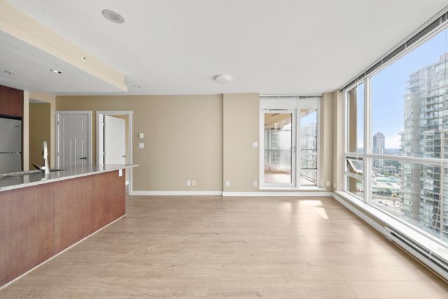 2978-glen-drive-north-coquitlam-coquitlam-07 at 3006 - 2978 Glen Drive, North Coquitlam, Coquitlam