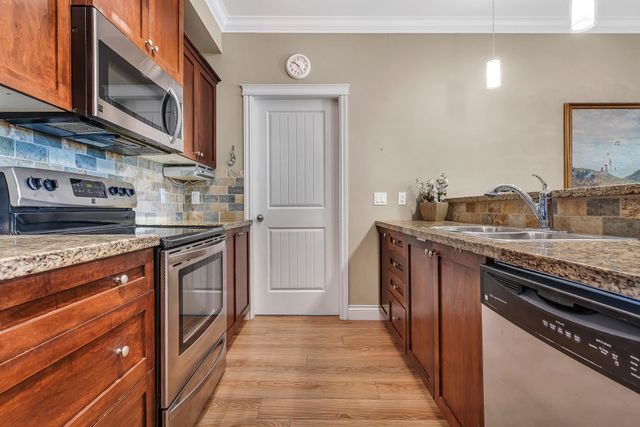 12268-224-street-east-central-maple-ridge-08 at 301 - 12268 224 Street, East Central, Maple Ridge