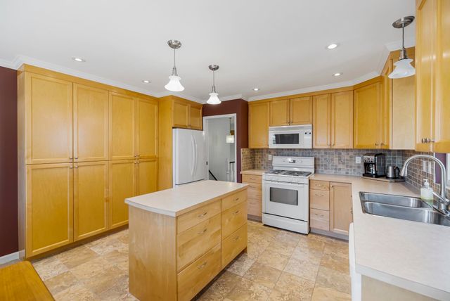 7784-wansford-drive-nordel-n-delta-11 at 7784 Wansford Drive, Nordel, N. Delta