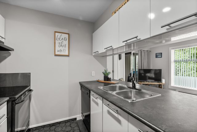 2120-central-avenue-central-pt-coquitlam-port-coquitlam-11 at 8 - 2120 Central Avenue, Central Pt Coquitlam, Port Coquitlam