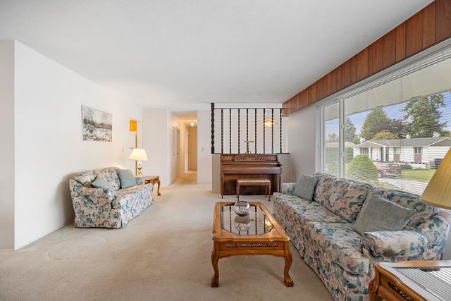 1441-delia-drive-mary-hill-port-coquitlam-06 at 1441 Delia Drive, Mary Hill, Port Coquitlam 1441-delia-drive-mary-hill-port-coquitlam-06 at 1441 Delia Drive, Mary Hill, Port Coquitlam