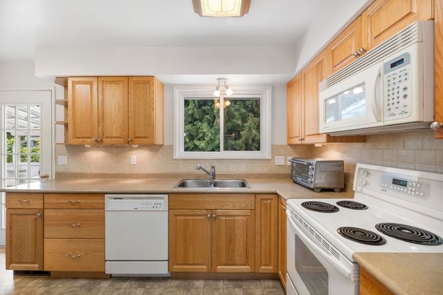 1441-delia-drive-mary-hill-port-coquitlam-13 at 1441 Delia Drive, Mary Hill, Port Coquitlam