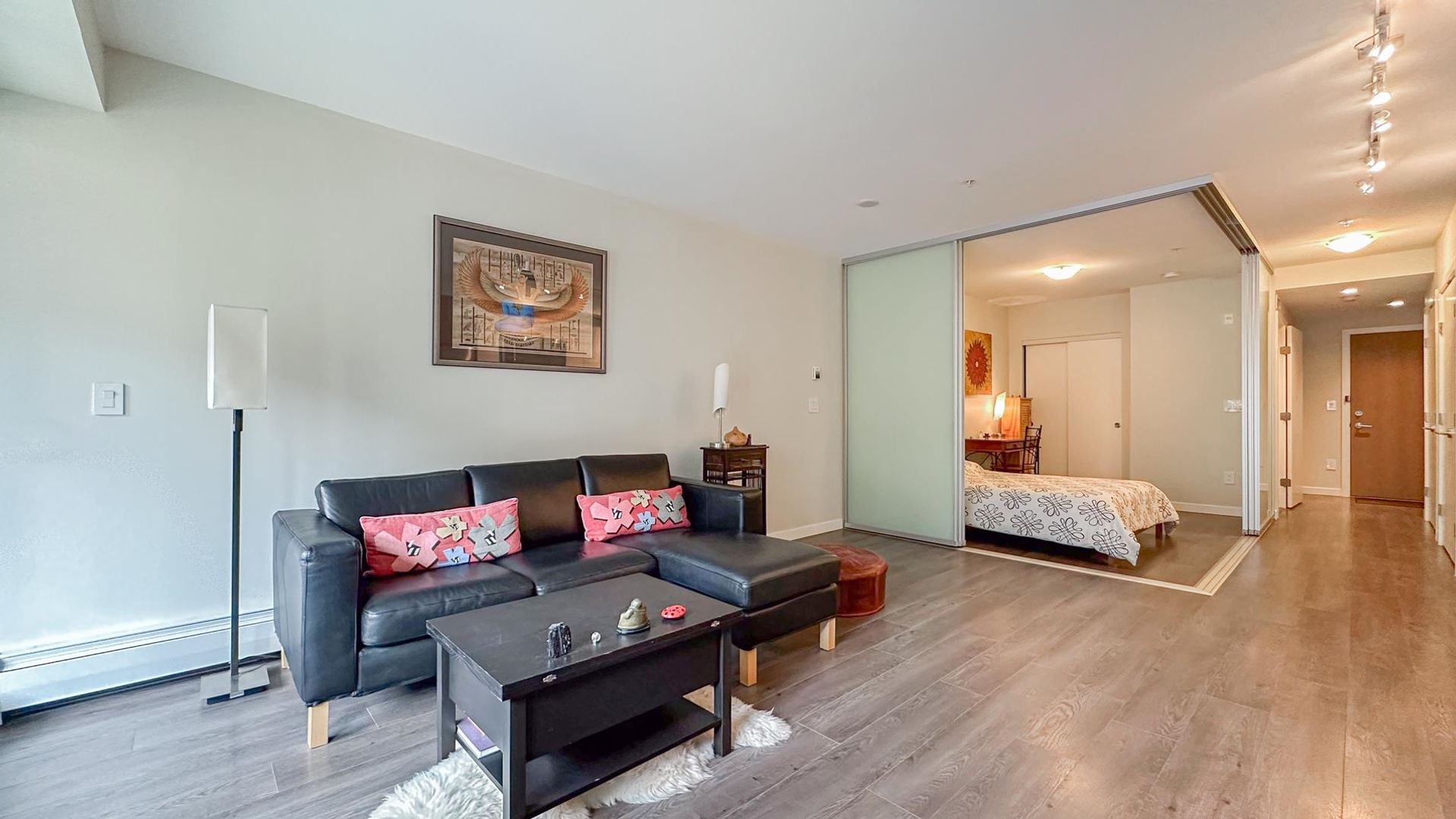 503 - 384 E 1st Avenue, Strathcona, Vancouver East photo number 1