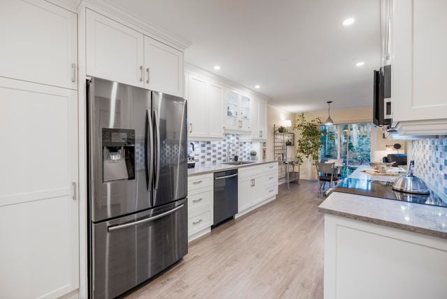 10250-155a-street-guildford-north-surrey-15 at 109 - 10250 155a Street, Guildford, North Surrey