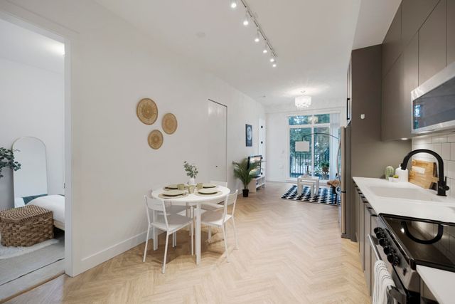 13929-105-boulevard-whalley-north-surrey-11 at 306 - 13929 105 Boulevard, Whalley, North Surrey